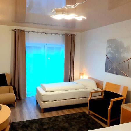 Modernes Apartment Metzingen 2 Ройтлинген Екстериор снимка