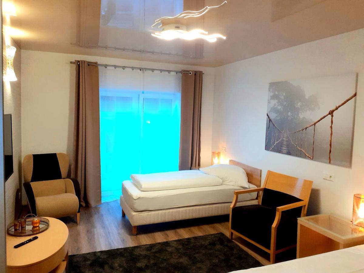 Modernes Apartment Metzingen 2 Ройтлинген Екстериор снимка