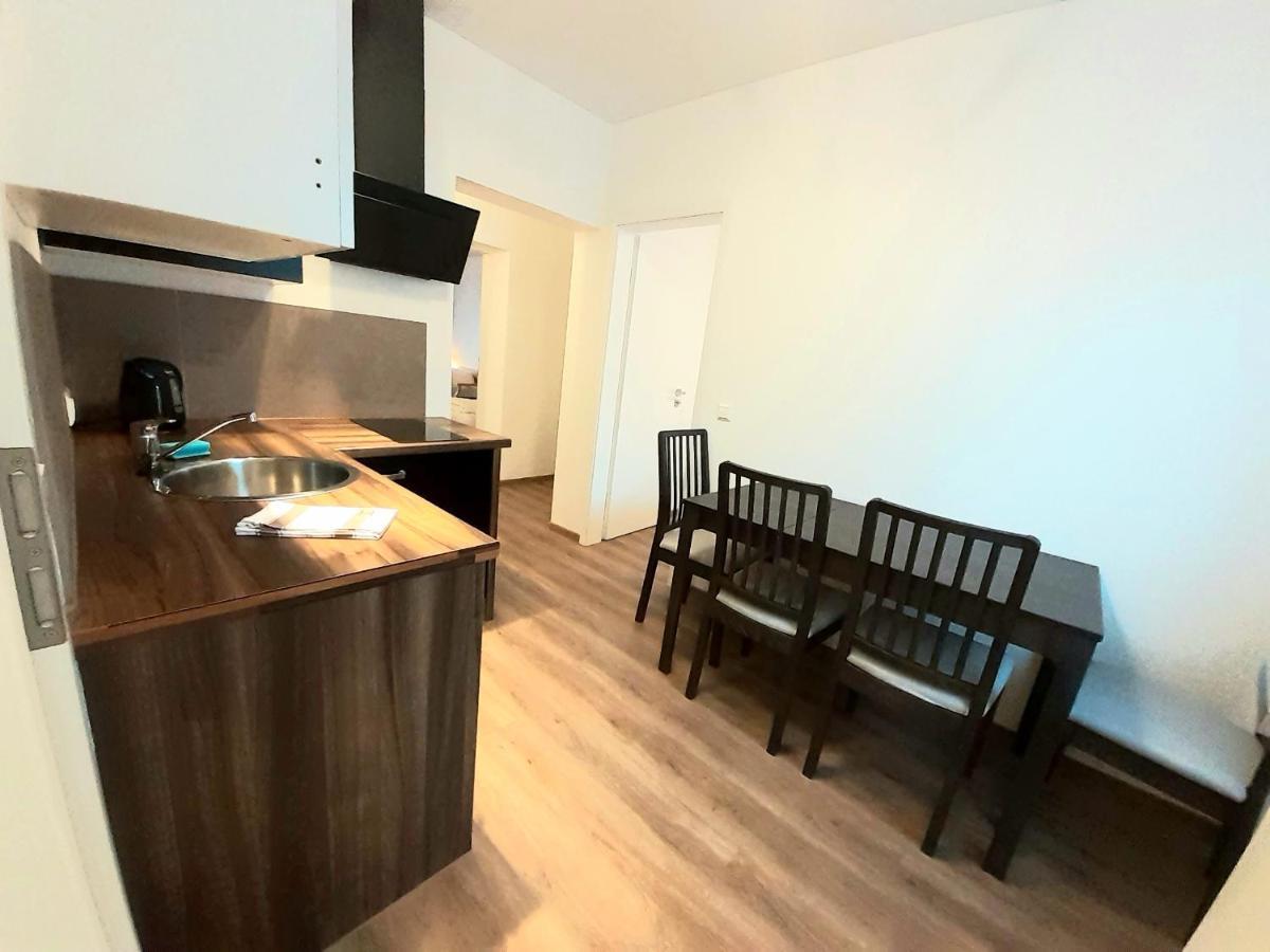 Modernes Apartment Metzingen 2 Ройтлинген Екстериор снимка