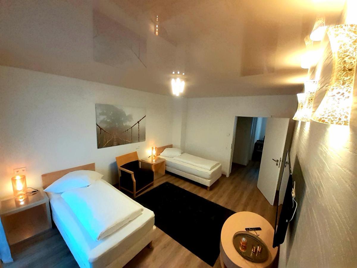 Modernes Apartment Metzingen 2 Ройтлинген Екстериор снимка