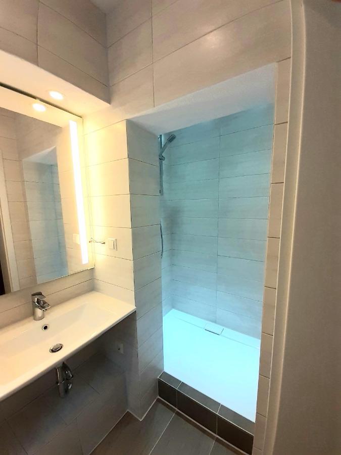 Modernes Apartment Metzingen 2 Ройтлинген Екстериор снимка